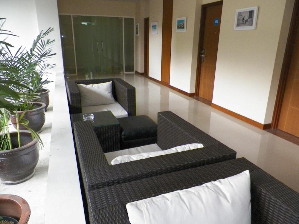 Aveon Express By Daphna International Hotel Yogyakarta